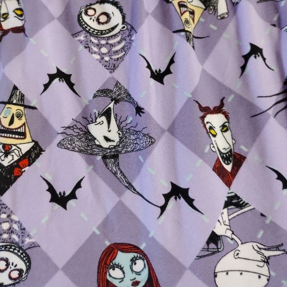 Disney Women's Nightmare Before Christmas Printed Set - Picture 10 of 10